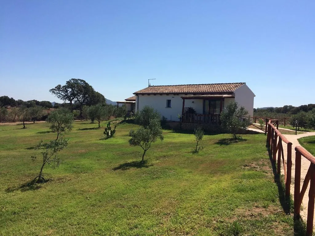 Agriturismo Mieleamaro Villa Olbia