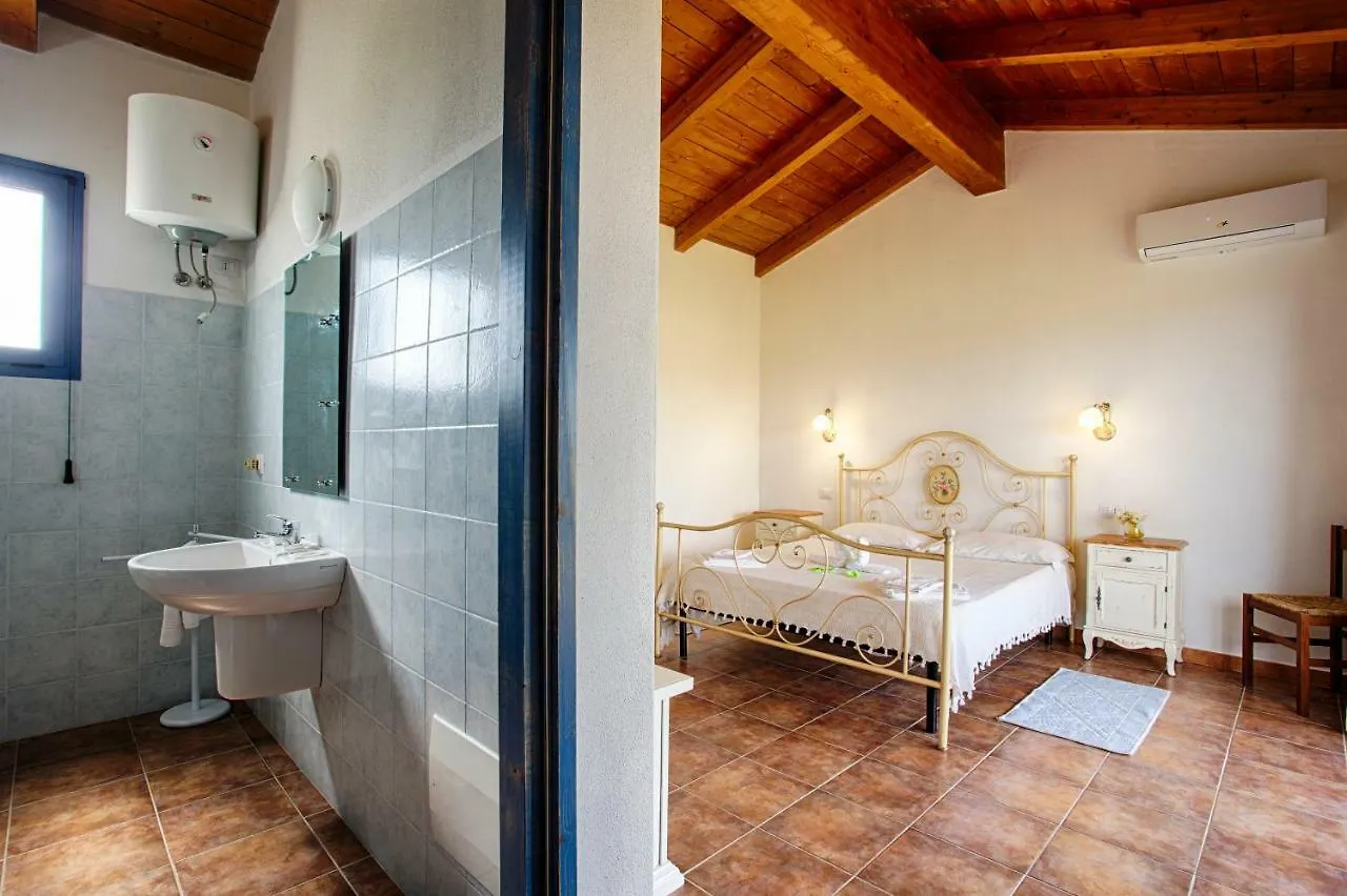Vakantieboerderij Agriturismo Mieleamaro Villa Olbia